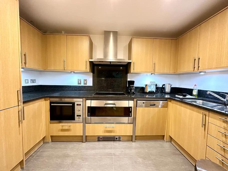 Stunning 2 Bed Thames River View - Central London Exterior photo