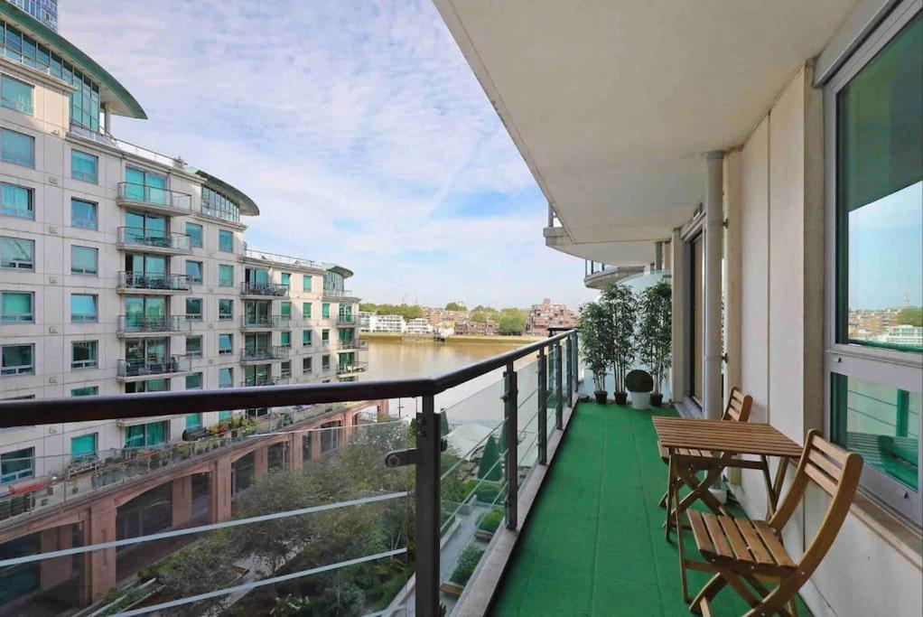 Stunning 2 Bed Thames River View - Central London Exterior photo
