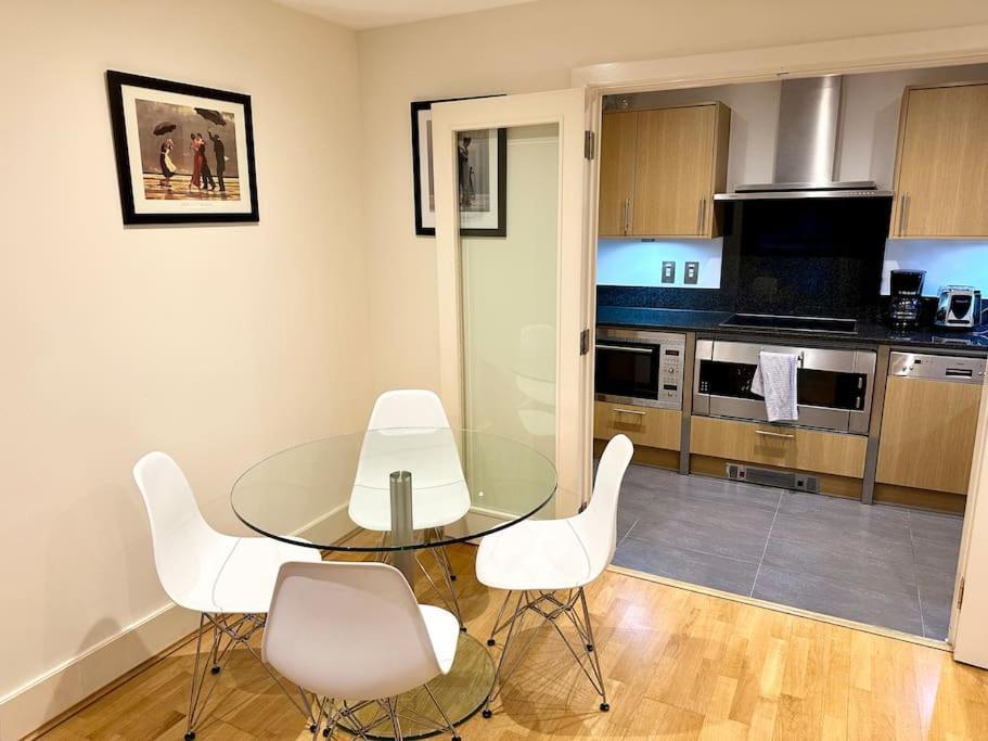 Stunning 2 Bed Thames River View - Central London Exterior photo