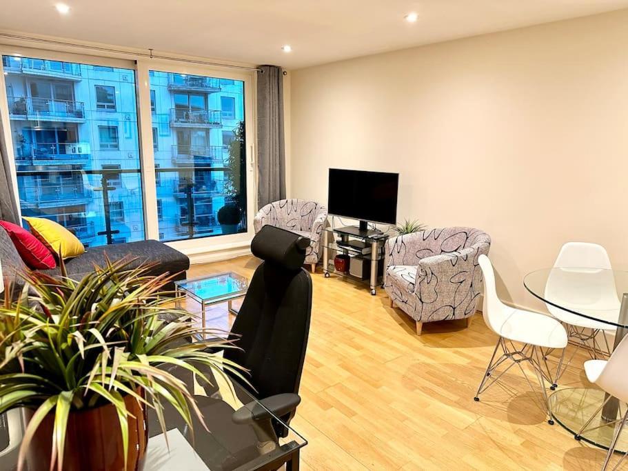 Stunning 2 Bed Thames River View - Central London Exterior photo